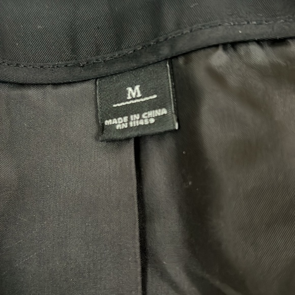 Black lightweight jacket ruffles from Black House White market medium women’s - Picture 3 of 8